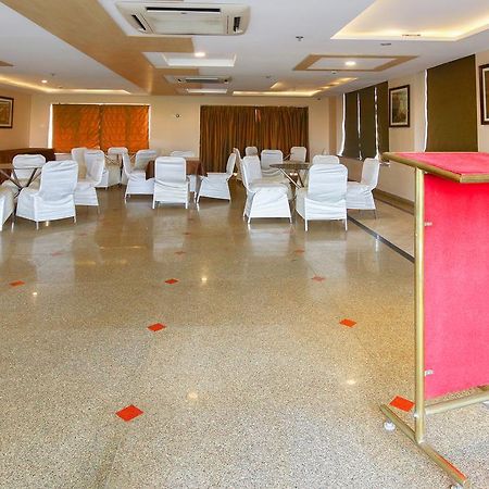Treebo Bj'S By The Way Hotel Bhubaneswar Exterior photo