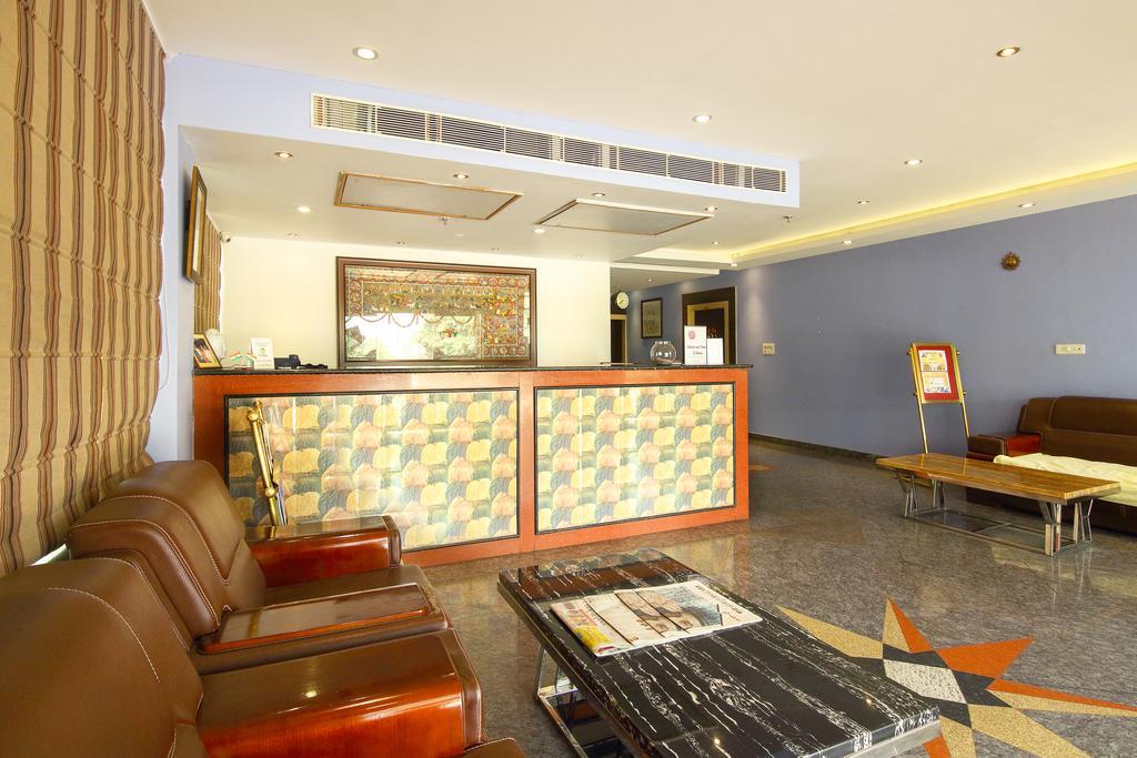 Treebo Bj'S By The Way Hotel Bhubaneswar Exterior photo