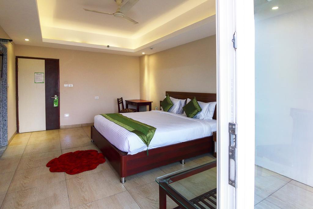 Treebo Bj'S By The Way Hotel Bhubaneswar Exterior photo